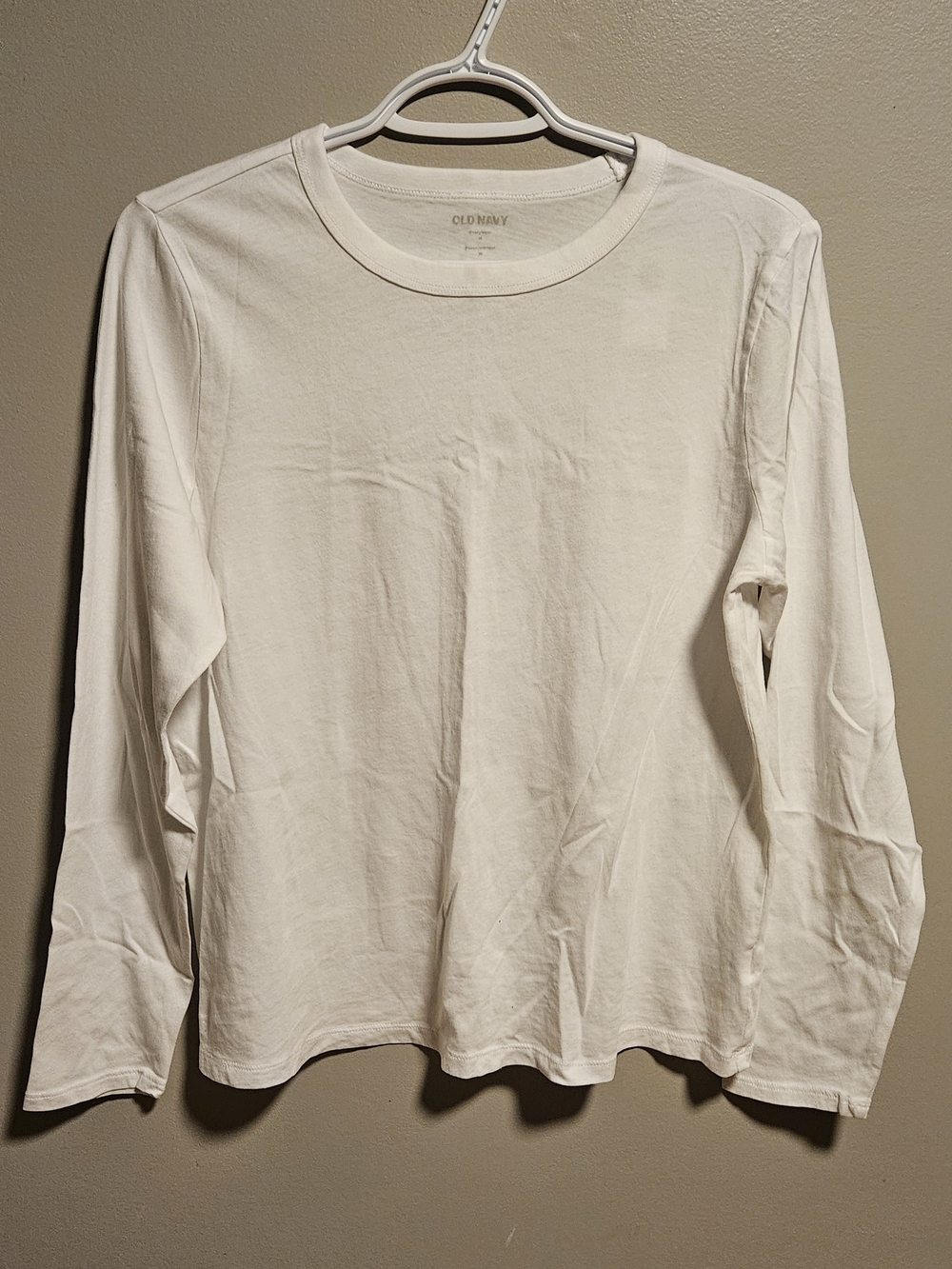 Old Navy Women's Long-Sleeve Crewneck Shirt - White